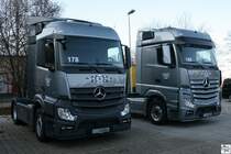 Mercedes Benz Actros 1845 StreamSpace und Mercedes Benz Actros 1845 BigSpace der  Actros Sternfahrt 2011  bei der Prsentation bei Auto Mller in Kronach am 13. November 2011.