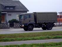 MAN des sterr.Bundesheeres eilt zu einer bung;111115