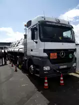 Mercedes Benz Actros Fl�ssiggas Transporter des VW Scirocco Cups am 07.08.11 auf den N�rburgring 