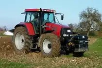 Case CVX 1155, schwerer Allradschlepper mit 6-Zyl.Turbo-Diesel und 155PS, die CVX-Serie wird seit 2000 gebaut, Nov.2011