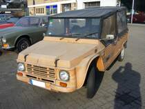 Citroen Mhari. 1968 - 1987. Der Mhari war ein Freizeitauto mit Kunststoffkarosserie auf Basis des 2CV. Mit dessem 2-Zylindermotor mit 600 cm ist der Wagen auch motorisiert. Nach Deutschland wurde, der als schnell entflammbar geltende Wagen, nie importiert. Dsseldorf am 05.02.2012.