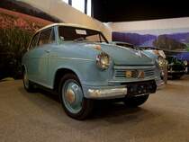 LLOYD,  Alexander ; Hubraum: 596ccm; Leistung: 19PS;Baujahr 1958 wird anlsslich der 14. Rieder-Automesse zur Schau gestellt, und wre noch kuflich zu Erwerben;120204