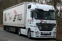 MB Actros 1844, Spedition TLS (aufgenommen am 15.1.2012 in Rostock)