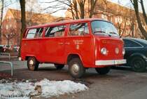 VW Transporter Typ 2 als Fw-Fahrzeug a.D. der FF Winsen; fotografiert 2004 in Rostock