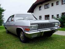 OPEL-Admiral A2-8S; 2784ccm; 125PS; 170km/h; Bj.1968 wurde fr einen Sonntagsausflug bereitgestellt; 110703