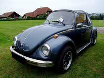 VW-Kfer Cabrio; wird demnchst zu einer Oldtimerveranstaltung aufbrechen; 110703