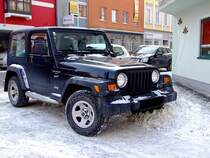 JEEP Wrangler-Sport trotzt dem eisigen winterlichen Wetter; 120210
