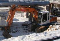 Liebherr 900 Litronic, Baustelle Holbeinplatz in Rostock am 30.1.2012