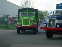 Familienausflug zum 1.Mai08 mit dem H6.Er begab sich am Nachmittag bereits wieder auf dem Heimweg vom Treffen in Hartmannsdorf.Schn zu sehen die blaue Abgaswolke, welche auf einen noch kalten Motor hindeutet