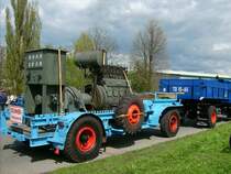 Das Notstromaggregat nochmal von der anderen Seite her gesehen.Hartmannsdorf 1.Mai 08