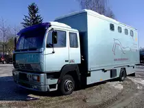 STEYR 8S18  Green Class  mit Aufbau zum Transport von Pferden;120222