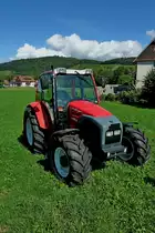 Lindner Geotrac 83 turbo, �sterreichischer Allradschlepper mit 83PS, wird seit 2002 gebaut mit Perkins-Dieselmotoren, Aug.2011