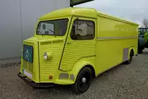 Citroen 9CV, legend�rer Transporter aus Frankreich, Baujahr 1965, 4-Zyl.Otto-Motor mit 1628ccm und 54PS, 88Km/h, M�rz 2012