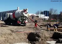 MB Betonmischer mit Liebherr-Aufbau (LDS CT 146), Baustelle f�r das neue ''Kaufland '' in der Erich-Schlesinger Stra�e, Rostock 22.3.2012