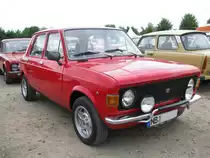 Limousine ZASTAVA 1100 aus dem Kreis Neubrandenburg bei der Oldtimer-Show in Paaren/Glien am 12.06.2011
