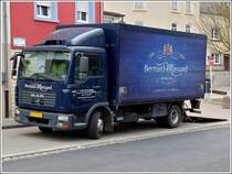 MAN Kastenaufbau ist zum Entladen abgestellt. 19.03.2012