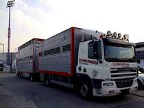DAF CF 75.360 mit Viehtransportaufbau; 120323