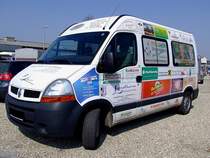 RENAULT Transporter als rollende Werbeflche; 120325