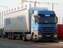 MB Actros 1844 MP3 von  PIMK  aus Bulgarien abgestellt im Nrnberger Hafengebiet, 16.03.2012