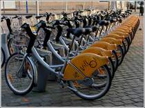 In Brssel heissen die Mietfahrrder Villo! und eine Mietstation befindet sich am Bahnhof Bruxelles Midi. 25.03.2012