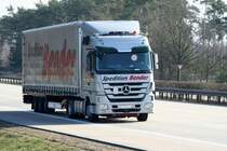 MB Actros 1844 Sattelzug der Spedition Bender am 23.03.2012 auf der A2 zwischen Berlin und Magdeburg mit Fahrtrichtung Westen.