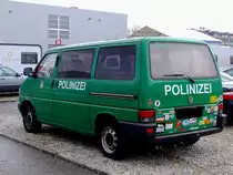 VW-T4 Heckansicht, mit der (originellen) Aufschrift Polinizei; 120225