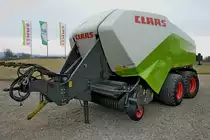 Claas Quadrant 3200, Hochleistungspresse f�r Stroh und Heu, die Ballen werden in Quaderform gepresst, M�rz 2012 