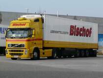 Volvo FH 480 der Spedition Bischof aus �sterreich auf dem Rasthof Ellwangen, 18.03.2012