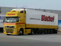 Volvo FH 480 der Spedition Bischof aus �sterreich auf dem Rasthof Ellwangen, 18.03.2012