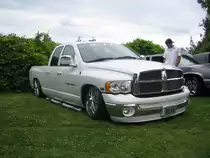 Dodge RAM 1500 Lowrider beim scrape by the lake in Kanada 2010.