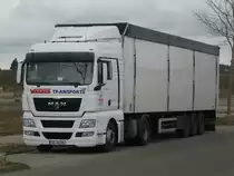 MAN TGX 18.440 mit Schubbodenauflieger von Wagner Transporte abgestellt in Crailsheim, 18.03.2012