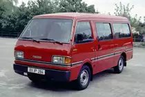 Mazda E2000 - das beste Auto f�r uns ! 9-Sitzer, beide Seiten Schiebet�ren und gro�er Kofferraum, in den sogar ein Kinderwagen plus Gep�ck reinpasste - eine tolle Familienkutsche, die es leider nicht mehr gibt ...