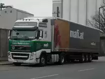 Volvo FH der Fa.  mafi  aus �sterreich abgestellt im N�rnberger Hafengebiet, 04.04.2012