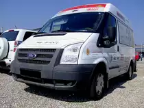 FORD-Transit der landwirtschaftlichen Fachschule Zwettl als rollender Werbetr�ger; 120325