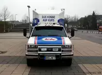 Chevrolet Pickup mit Auflieger-Anh�nger des FC Hansa Rostock f�r den Fanartikel-Verkauf, vor der DKB-Arena am 13.4.2012, Frontansicht
