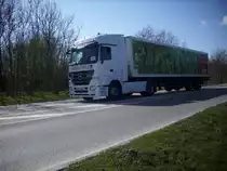 Mercedes Sattelzug in Sassnitz am 16.04.2012