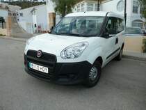 er hat uns ber Malle geschleppt: Fiat Doblo von Europcar, April 2012