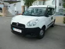 er hat uns �ber Malle geschleppt: Fiat Doblo von Europcar, April 2012
