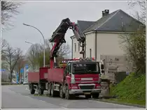 Am 20.04.2012 habe ich diesen DAF CF beim Entladen von Baumaterialien an einer Baustelle ablichtet.
