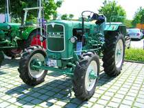 MAN-Ackerdiesel aus dem Jahre 1954 bringt 18PS Arbeitsleistung; Oldtimer-Traktorenausstellung in Pfarrkirchen; 080524