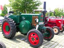URSUS-TypC45 aus dem Jahre 1949 bringt satte 45PS Antriebsleistung zustande; Oldtimerausstellung Pfarrkirchen;080524