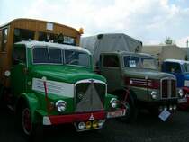 S4000 mit Wohnaufbau und Pritsche mit Plane beim Treffen in Werdau