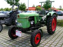 DEUTZ Type D25.2-NG; Bj.1963; 20PS whrend der Oldtimer-Traktorschau in Pfarrkirchen, 080524
