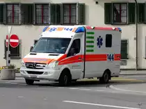 Mercedes Rettungswagen unterwegs in Weinfelden am 27.04.2012