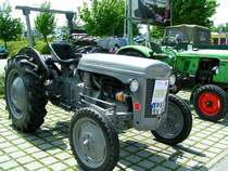 MF-TypTED(Benzin);Bj.1951, 25PS bei der OldtimerTraktorenausstellung in Pfarrkirchen;080524