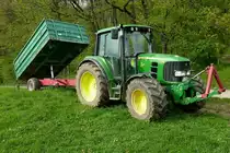 John Deere 6330, mit Einachskippanhnger, April 2012