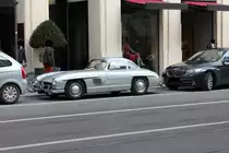 Mercedes Benz werksintern W 198 genannt, auch bekannt als 300 SL Flgeltrer.Gesehen auf der Maximilianstrasse in Mnchen.24.03.2012
