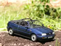 VW Golf III Cabriolet. Hersteller: Minichamps, Massstab: 1/43