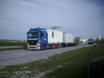 Mercedes-Benz Schwerlast-Sattelzug in mukran am 08.05.2012