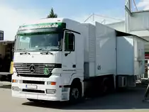 ACTROS 1840 von mediavan.de mit ausschiebbaren �bertragungsauflieger; 120510